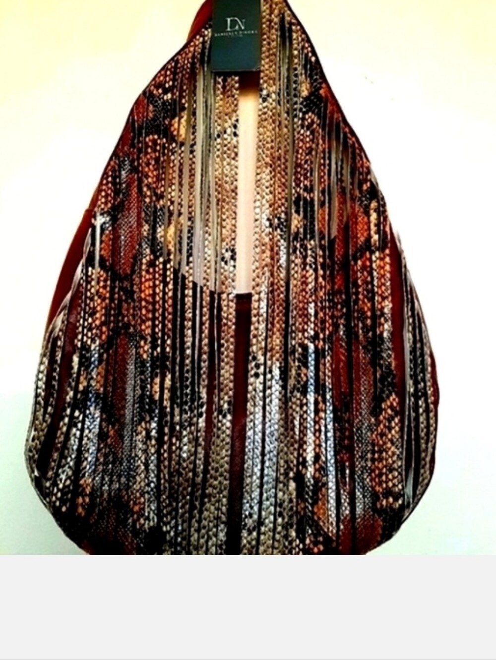 NWT DANIELLE NICOLE VINTAGE SHOULDER BAG